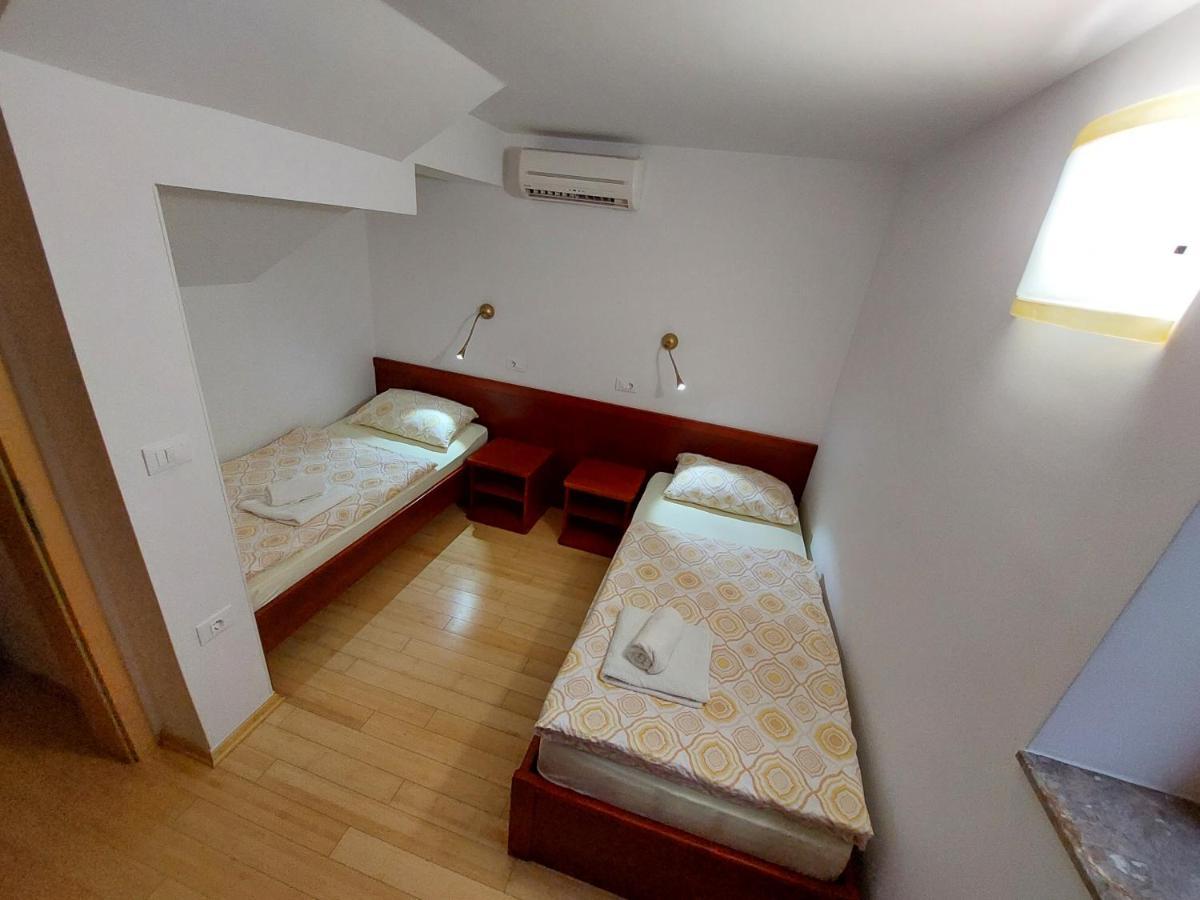 Apartmaji Fizine Portorož Exterior foto